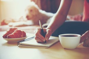 How to Create a 30-Day Gratitude Journal and Feel Happier